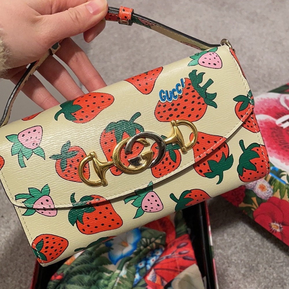 Gucci 2019 Limited Edition Zumi Strawberry mini bag